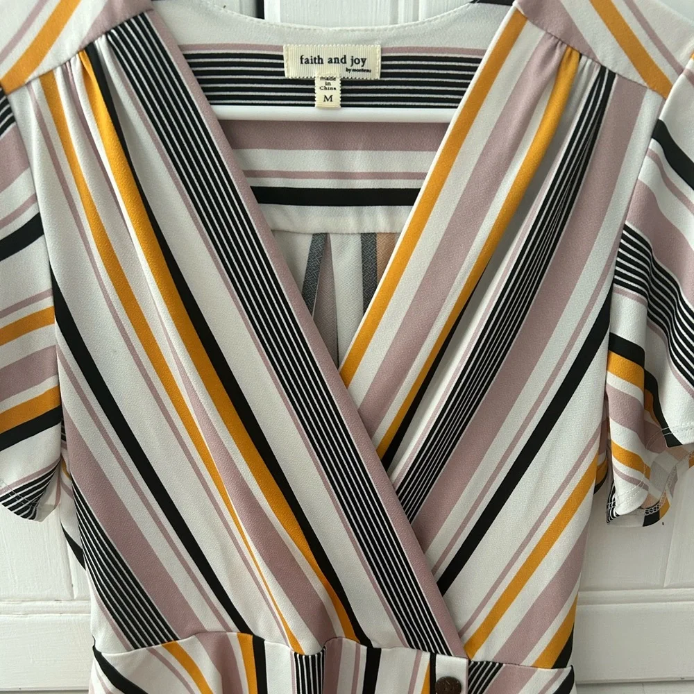 NWOT FAITH AND JOY by Monteau Multicolor Striped V-Neck Top w/Capped Sleeves - Picture 1 of 16